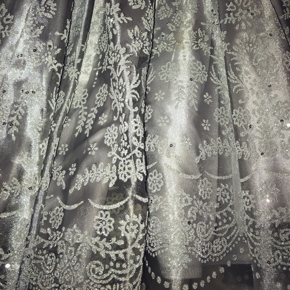 Gray shimmer beaded dress - Picture 4 of 5